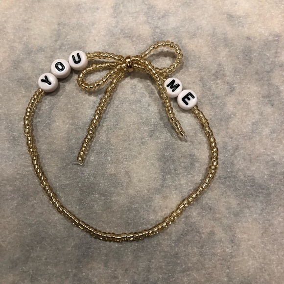 Taylor Swift Invisible String Bracelet - Picture 2 of 4